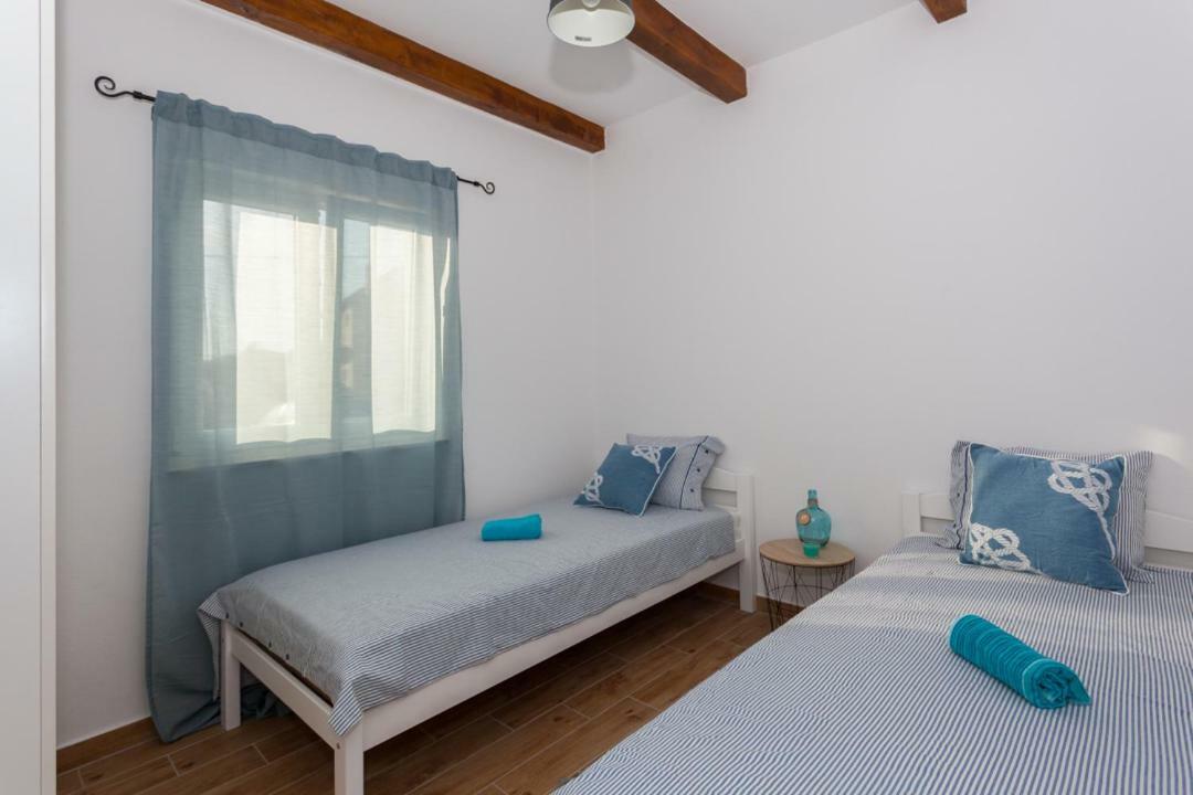Holiday House Barba - Vrana Pakoštane エクステリア 写真