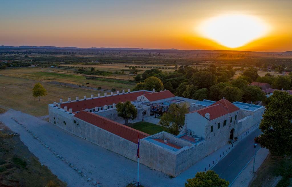 Holiday House Barba - Vrana Pakoštane エクステリア 写真