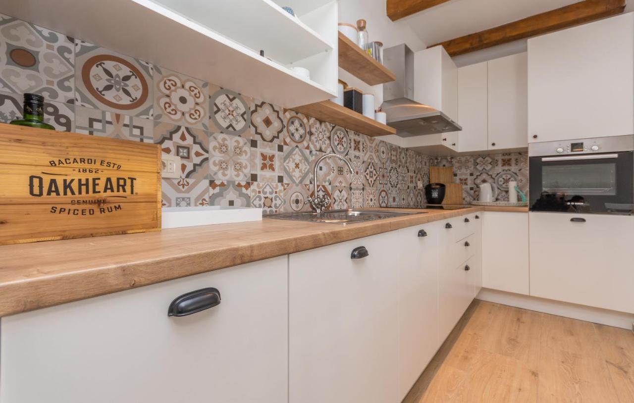 Holiday House Barba - Vrana Pakoštane エクステリア 写真