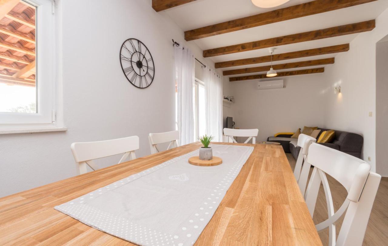 Holiday House Barba - Vrana Pakoštane エクステリア 写真
